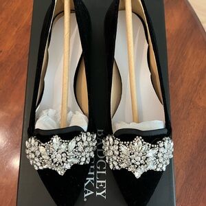 Badgley Mischka Echo Pointed Toe Evening Flat